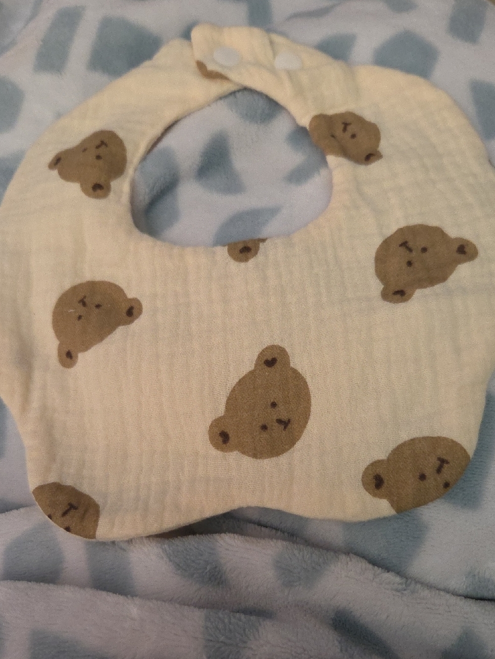 Bib Neutral Bear Print Baby Bib - Soft Cream Cotton NWOT